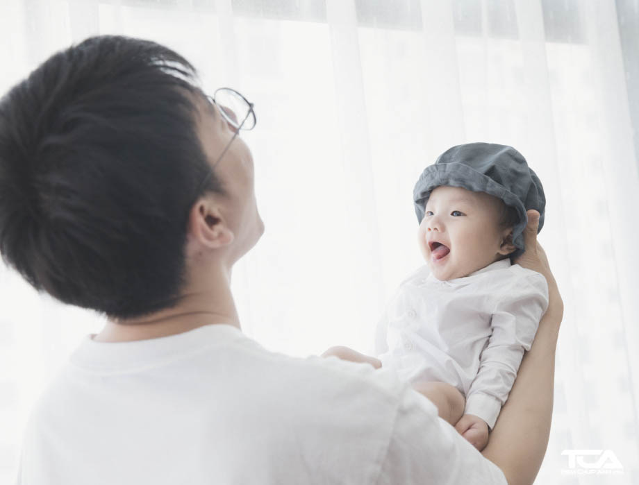 cách chụp bộ ảnh trẻ sơ sinh đẹp