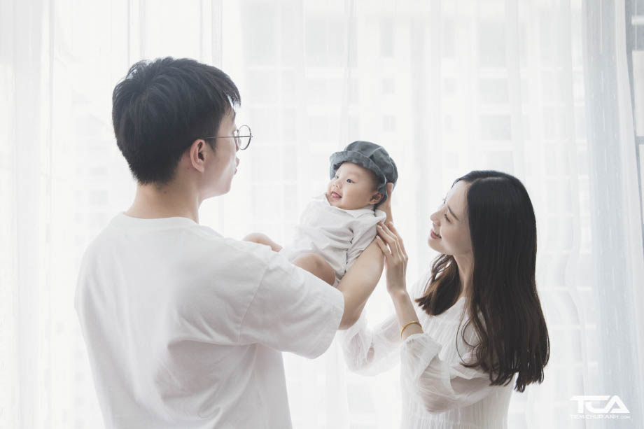 cac-kieu-tao-dang-chup-anh-cho-be-trai-1 các kiểu tạo dáng chụp ảnh cho bé trai