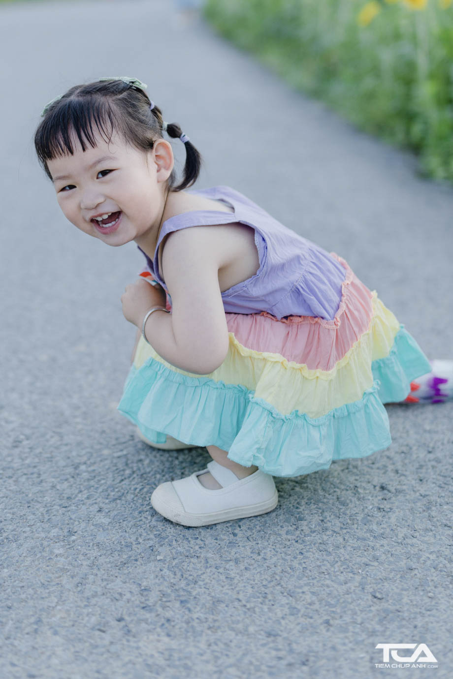 chụp hình cho bé gái chụp hình cho bé gái